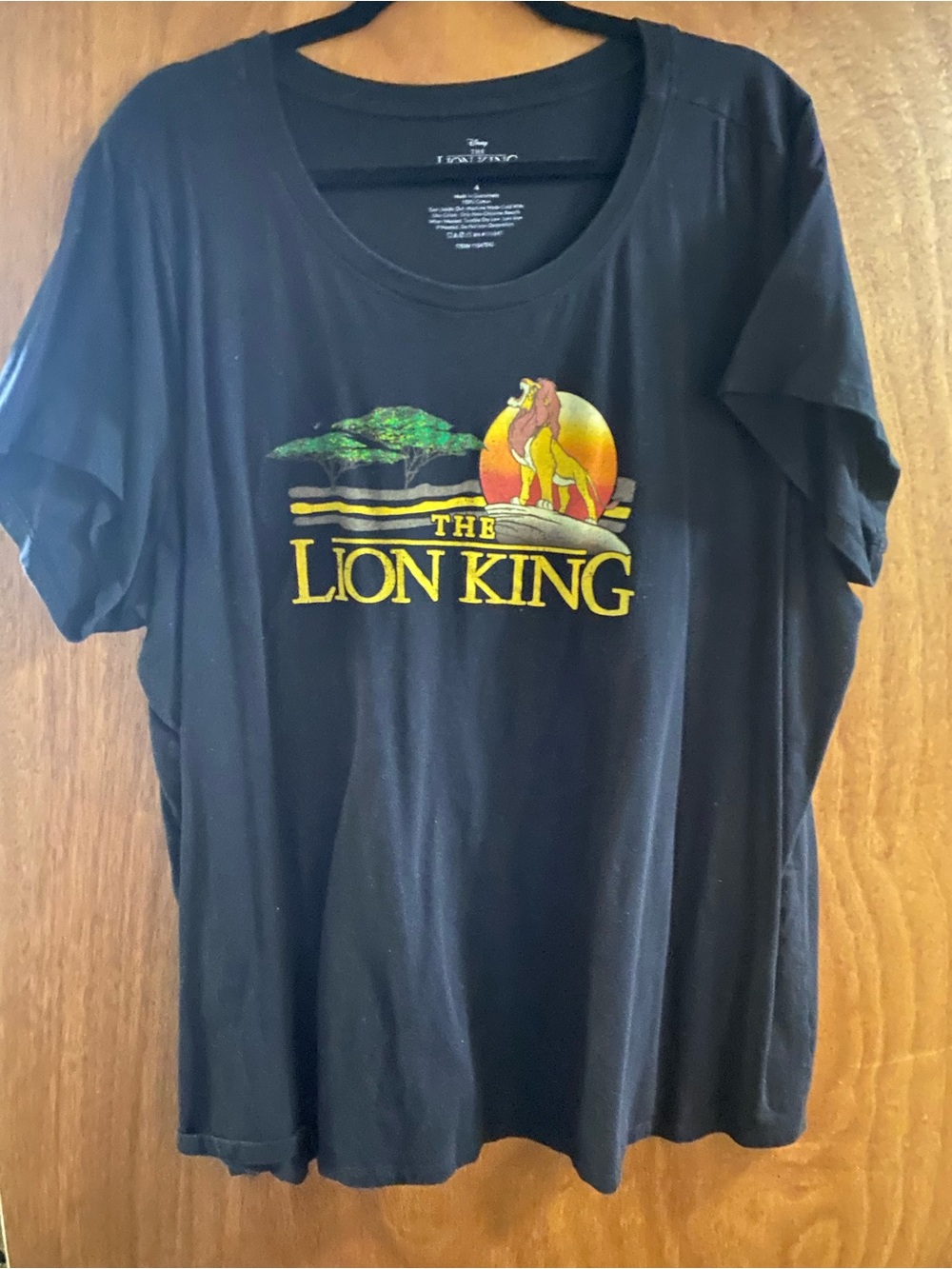 Disney Black Crewneck Graphic Tee with The Lion King Print